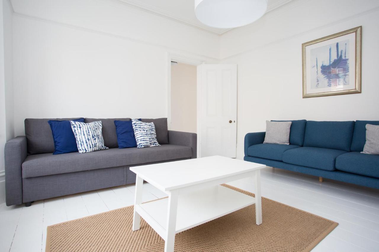 Elegant York House - On A Beach Road, Sleeps 12, With Sea Views Worthing Kültér fotó